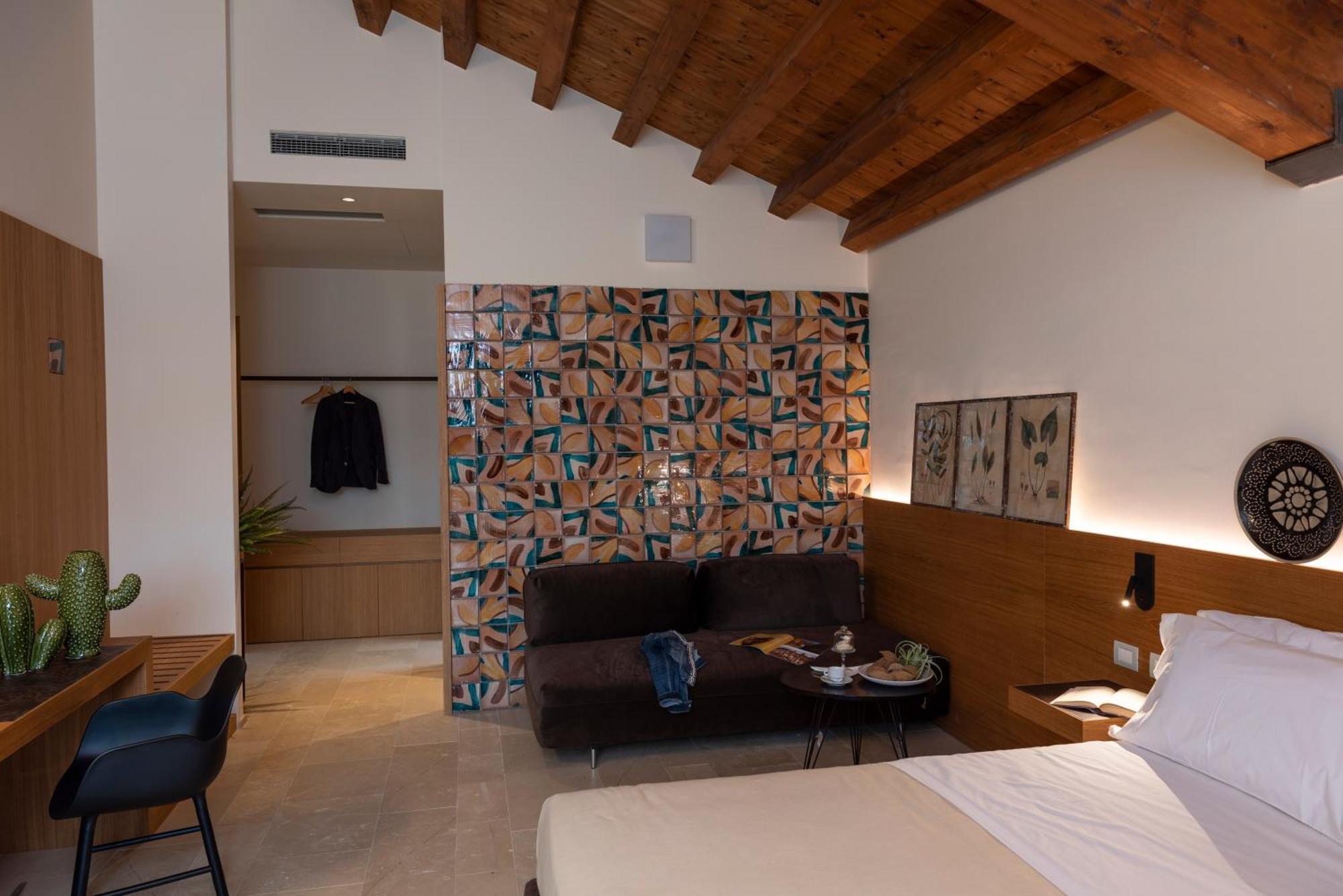 Borgo Giallonardo Wine Relais Реалмонте Екстериор снимка