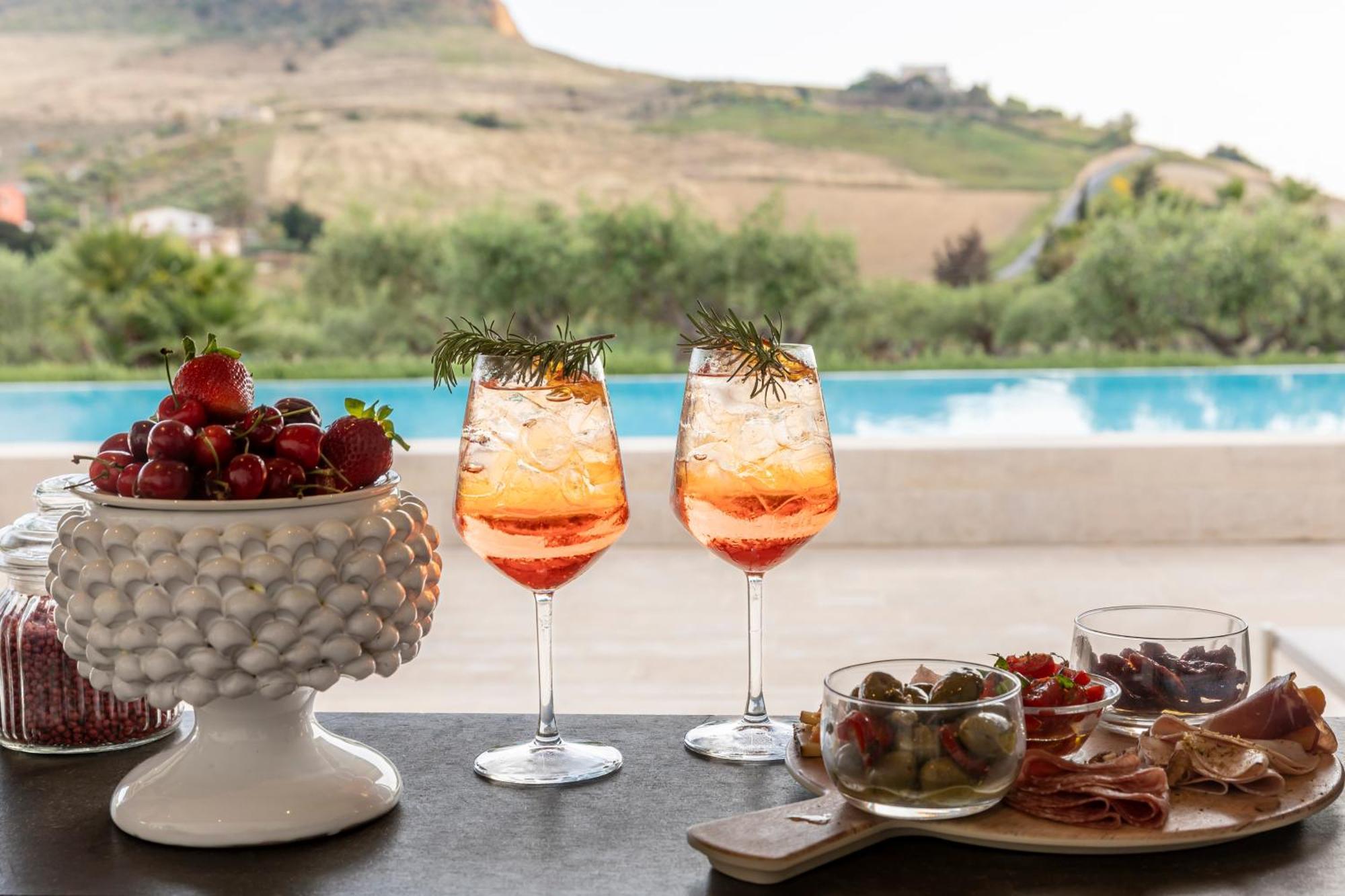 Borgo Giallonardo Wine Relais Реалмонте Екстериор снимка