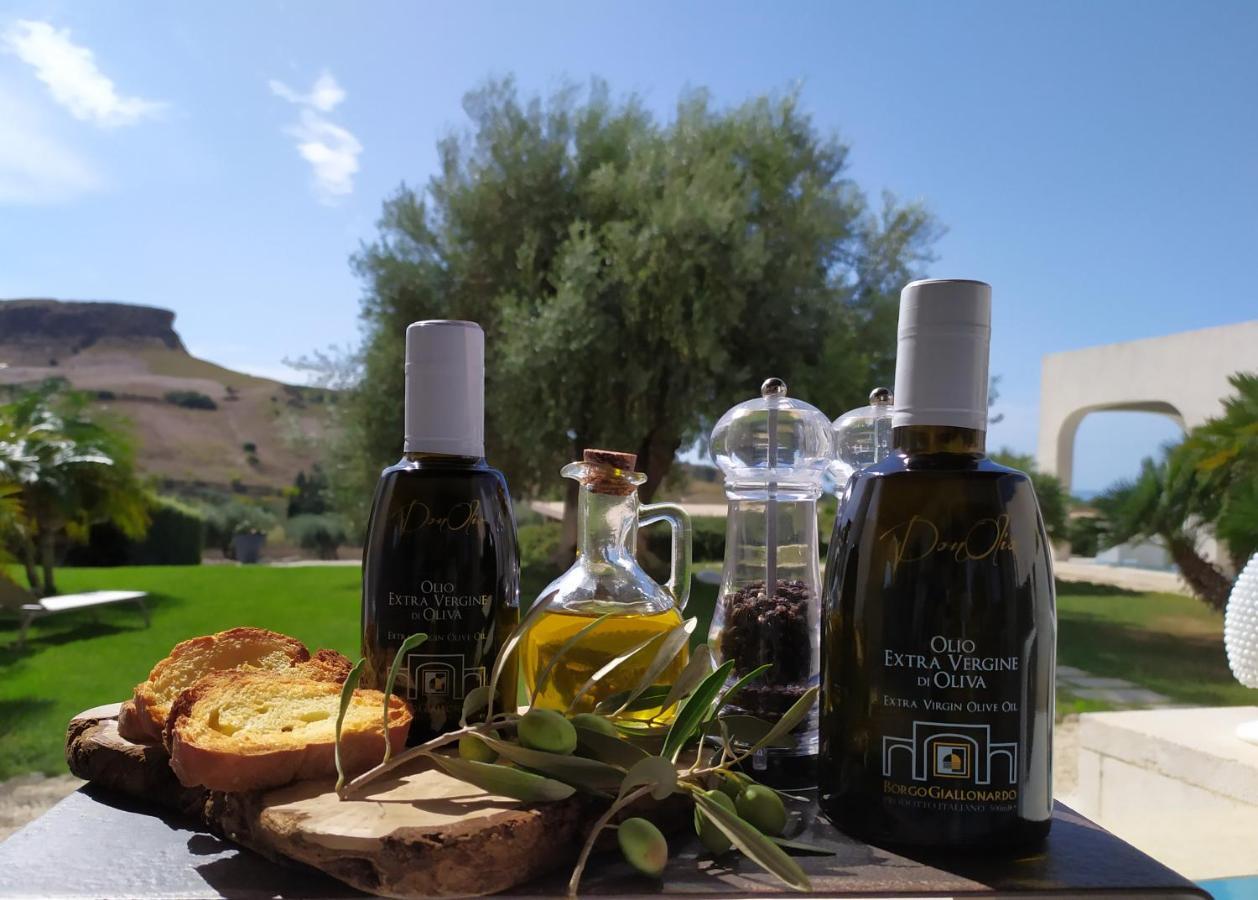 Borgo Giallonardo Wine Relais Реалмонте Екстериор снимка