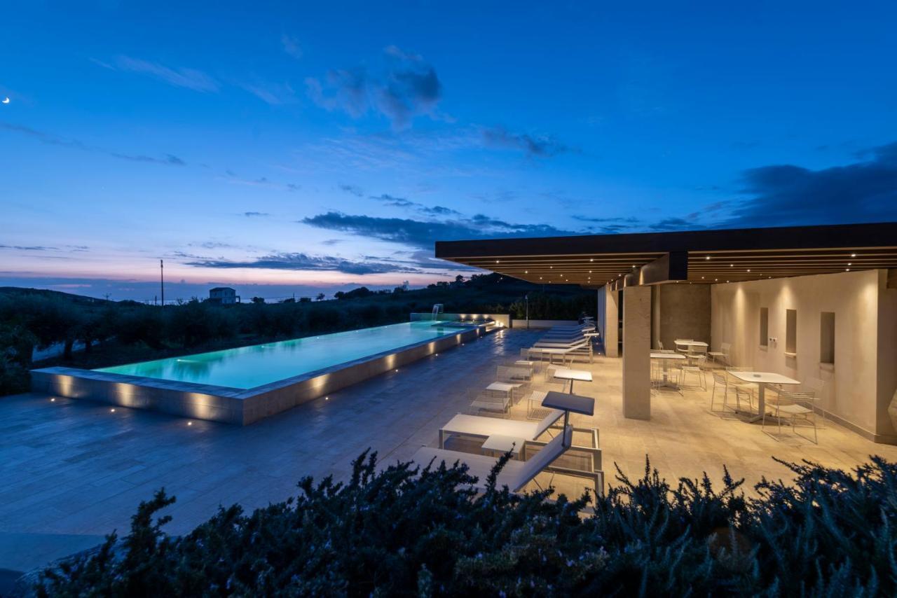 Borgo Giallonardo Wine Relais Реалмонте Екстериор снимка