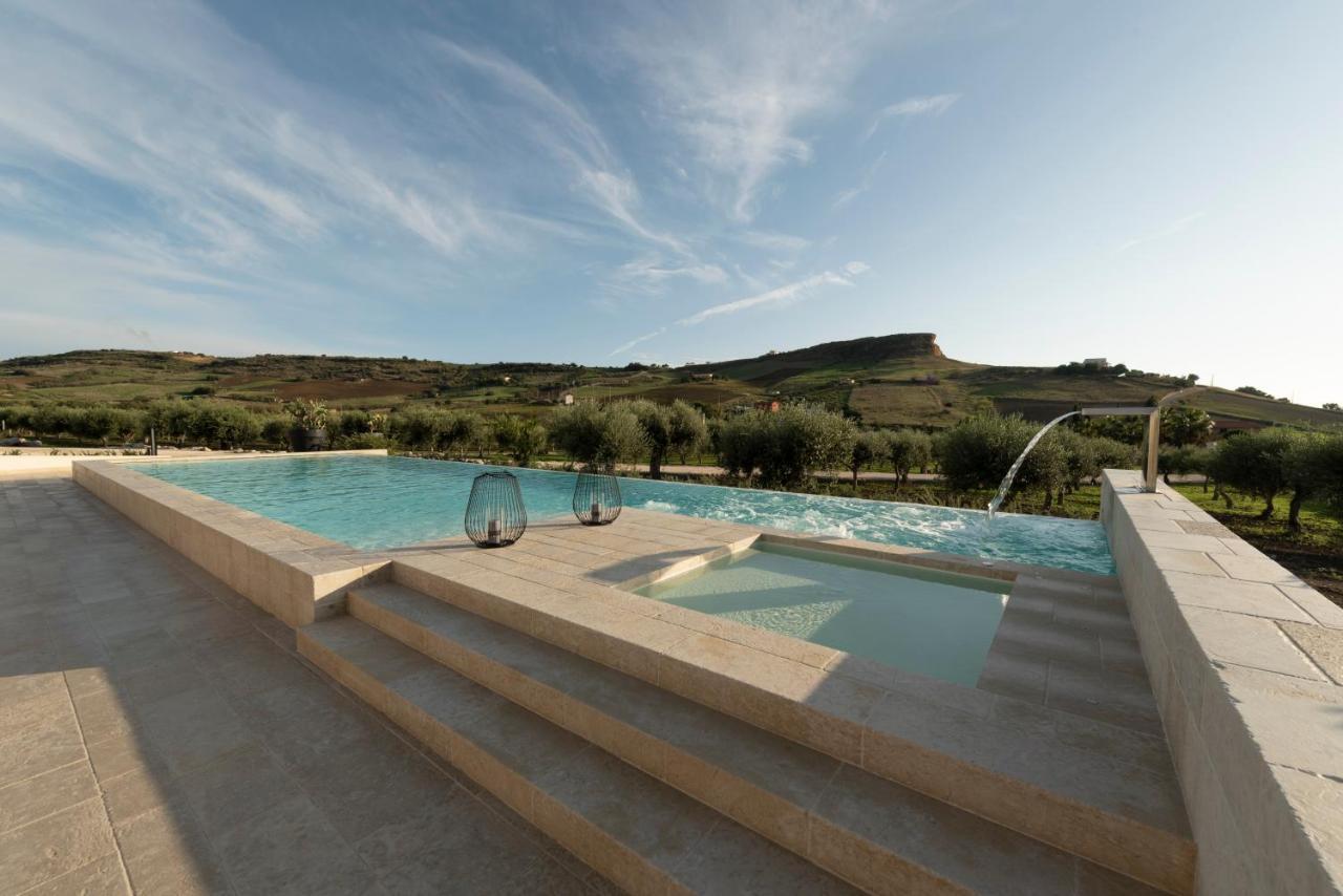 Borgo Giallonardo Wine Relais Реалмонте Екстериор снимка