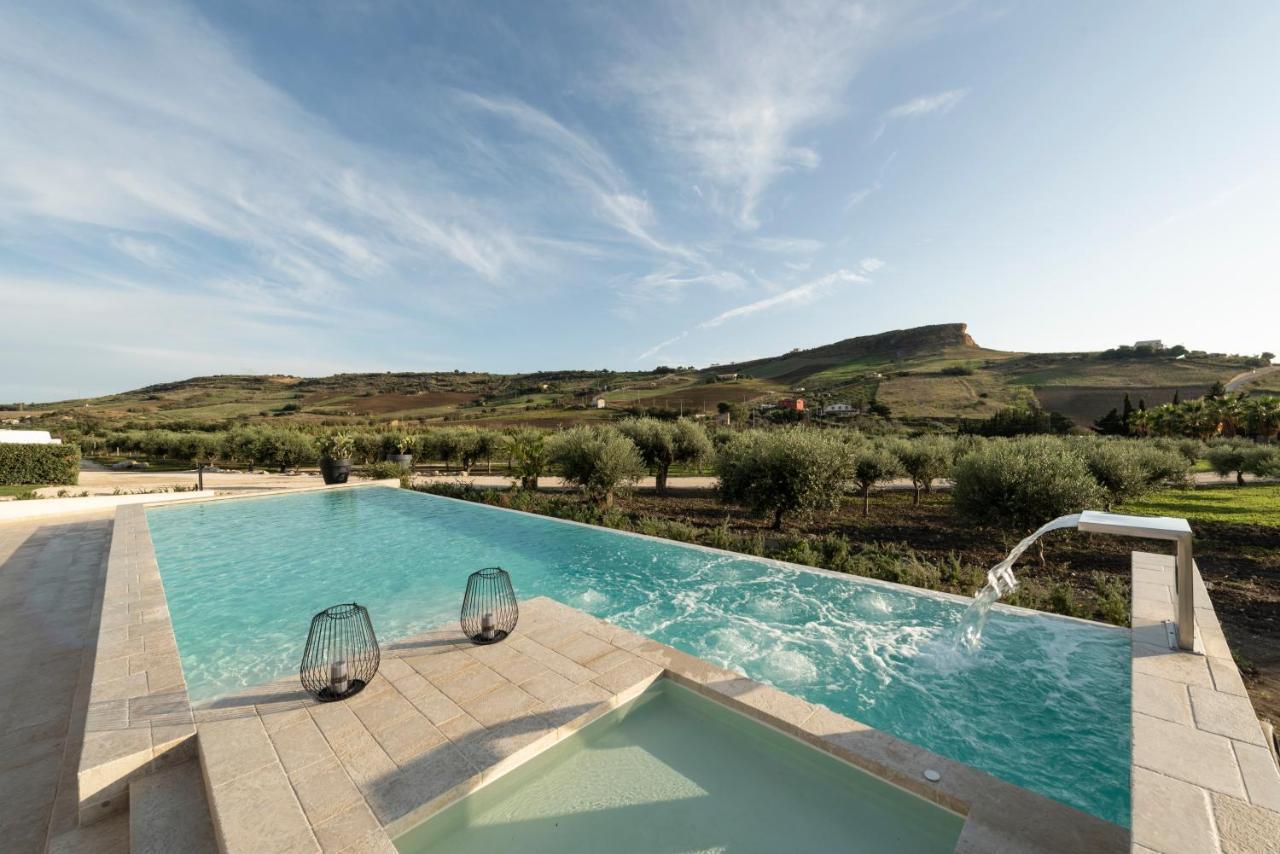 Borgo Giallonardo Wine Relais Реалмонте Екстериор снимка