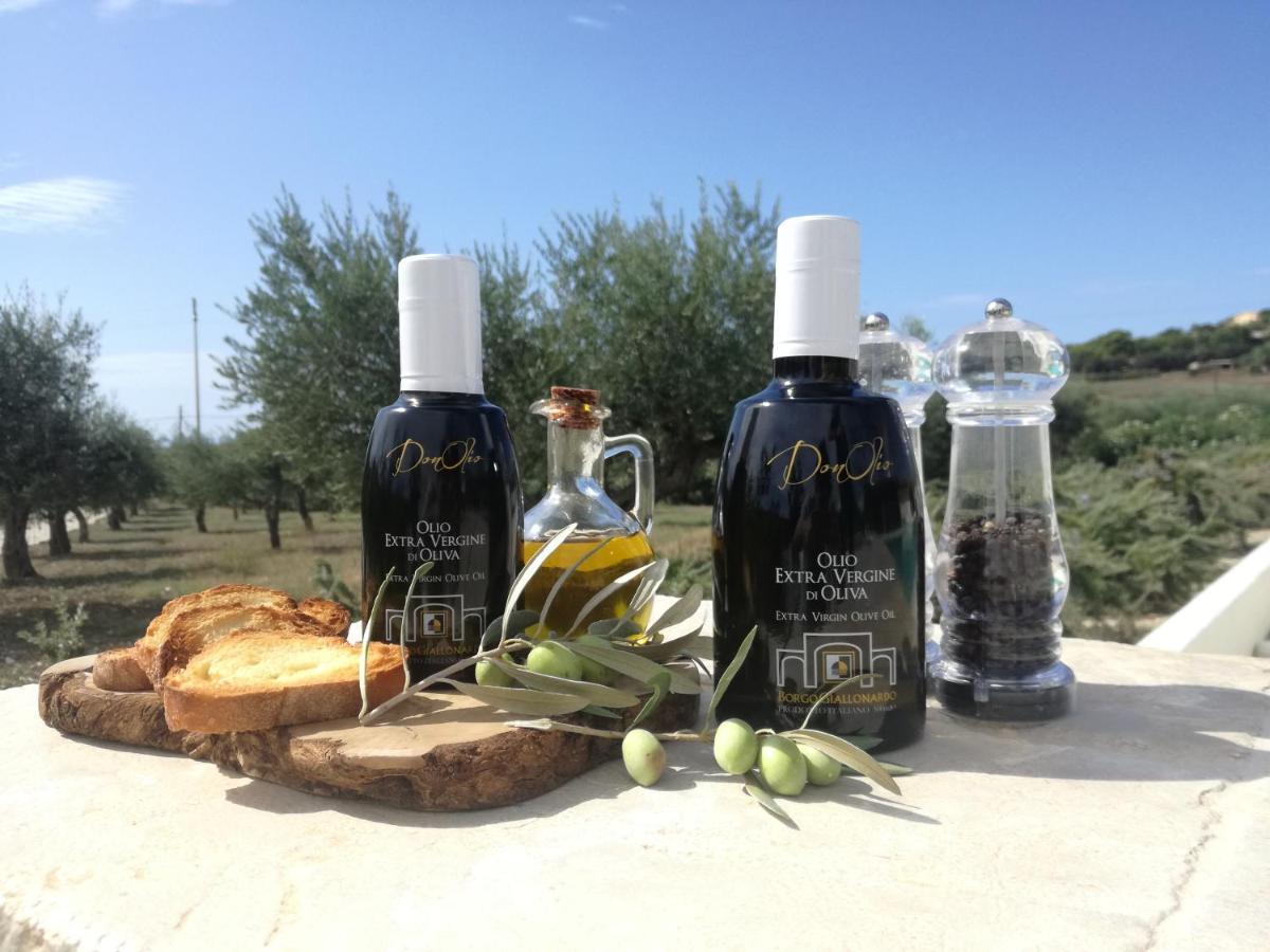 Borgo Giallonardo Wine Relais Реалмонте Екстериор снимка